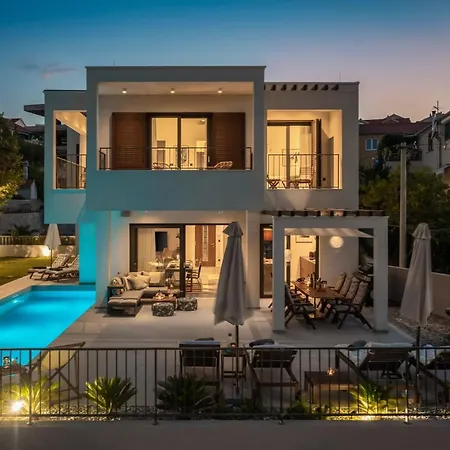 Villa Luxury The North Star With Pool Trogir