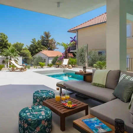 Villa Luxury The North Star With Pool Trogir