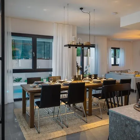 Vila Luxury The North Star With Pool Trogir