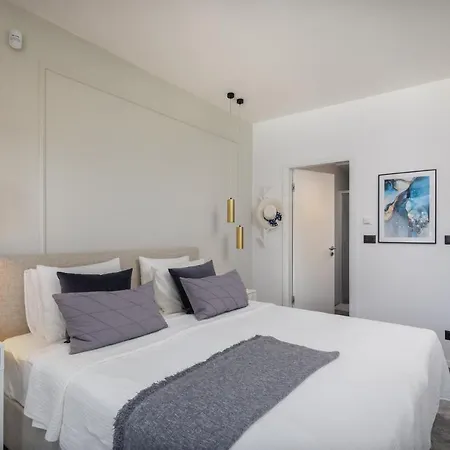 Luxury The North Star With Pool Vila Trogir